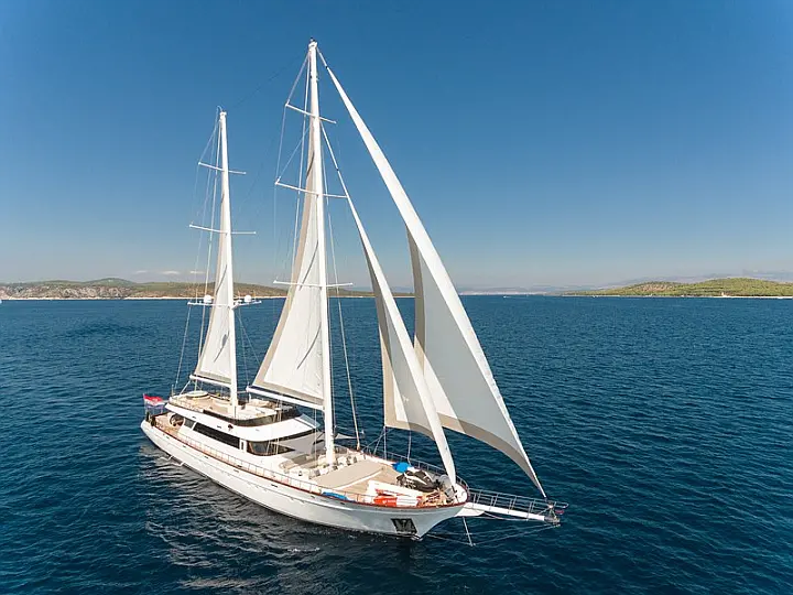 Luxury sailing yacht Lady Gita - Lady Gita  - External image