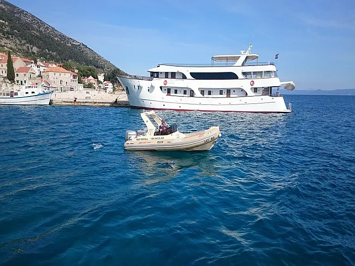 Small cruise ship Gradina - GRADINA  - External image