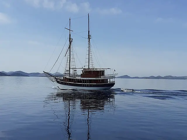 Motorsailer Elena